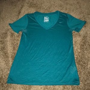 Nike top